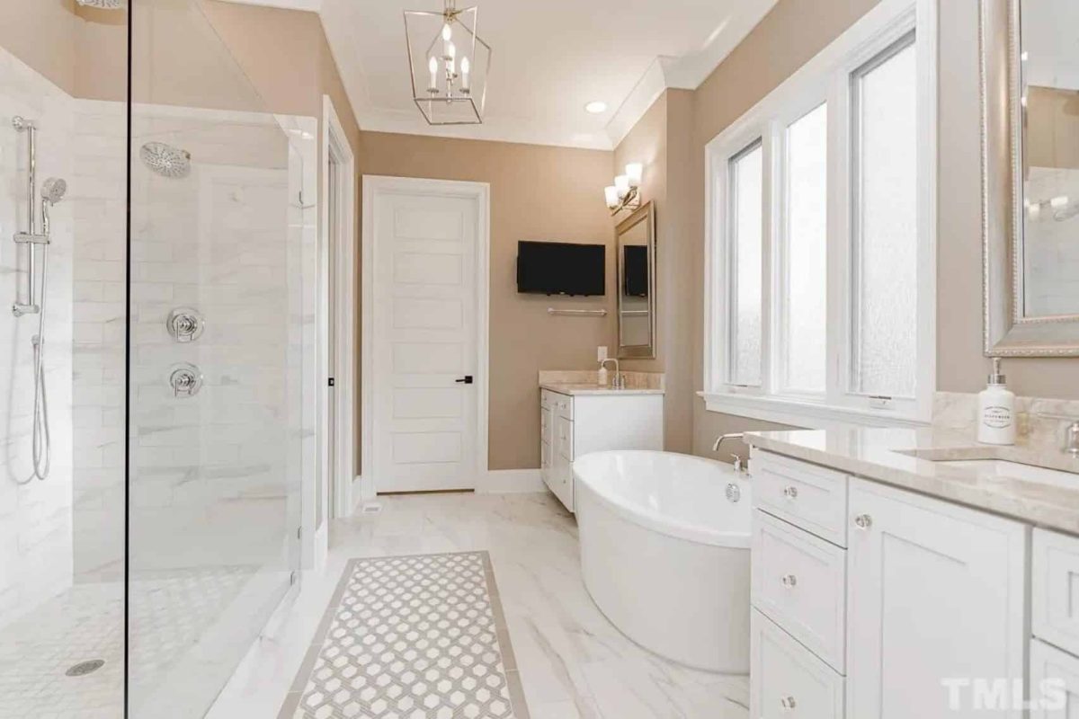 Luxury 5-Bedroom Transitional house Plan with Detailed Blueprint