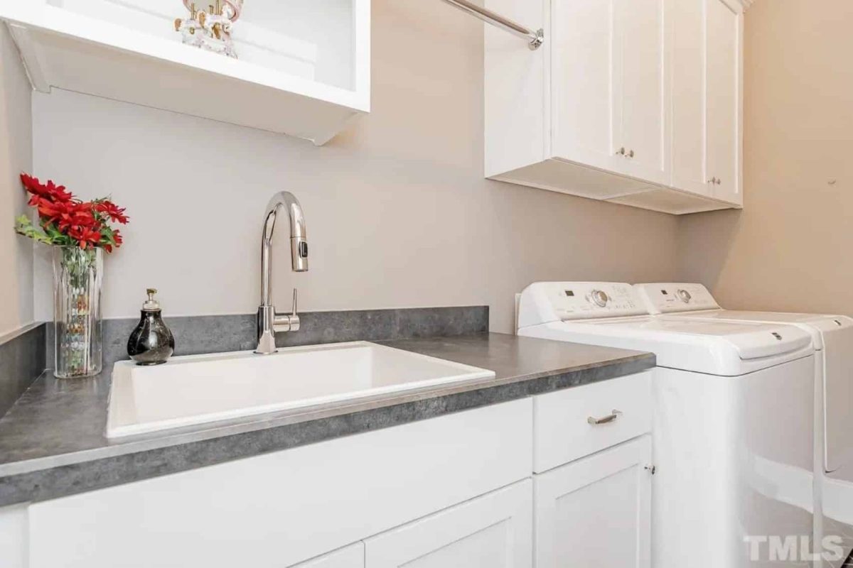 Luxury 5-Bedroom Transitional house Plan with Detailed Blueprint