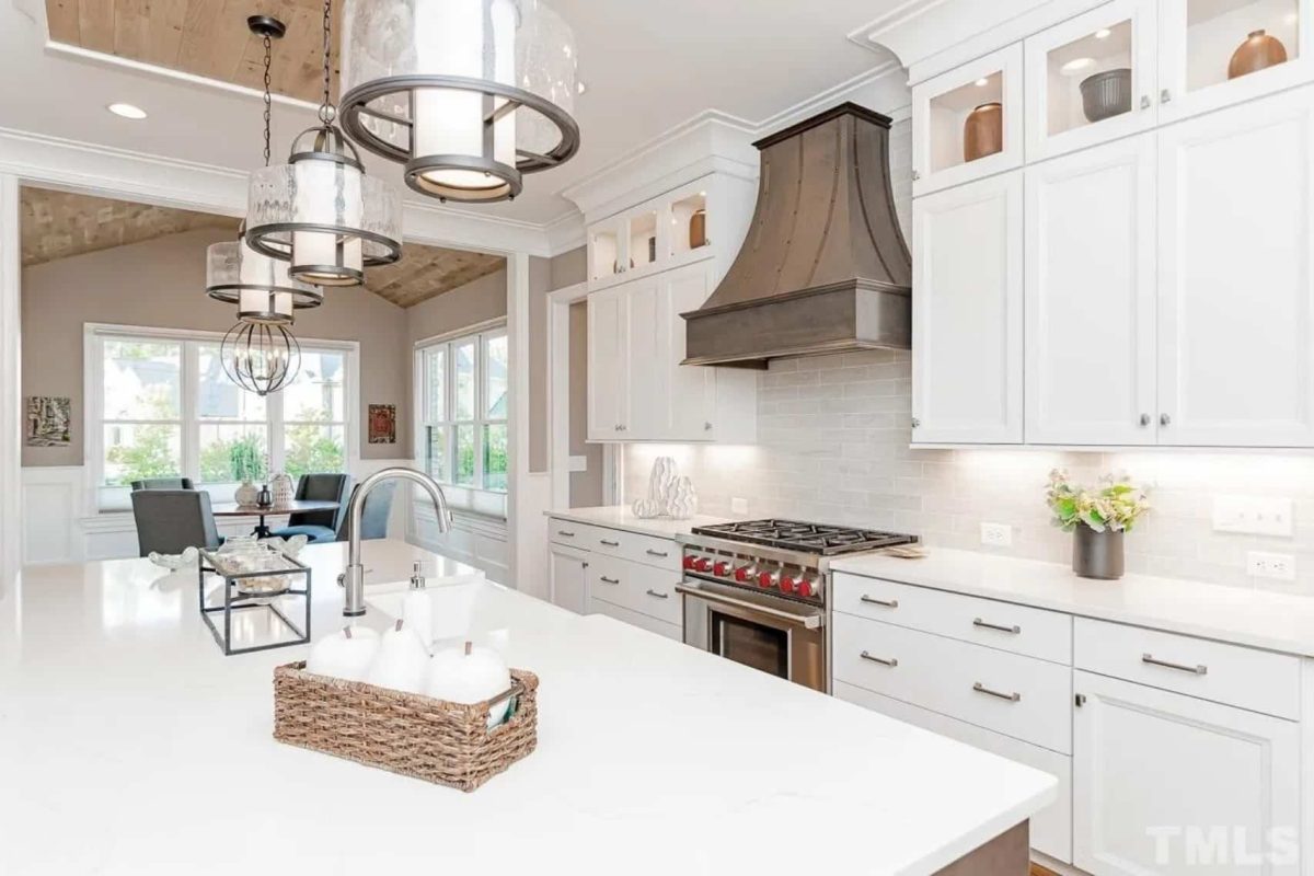 Luxury 5-Bedroom Transitional house Plan with Detailed Blueprint