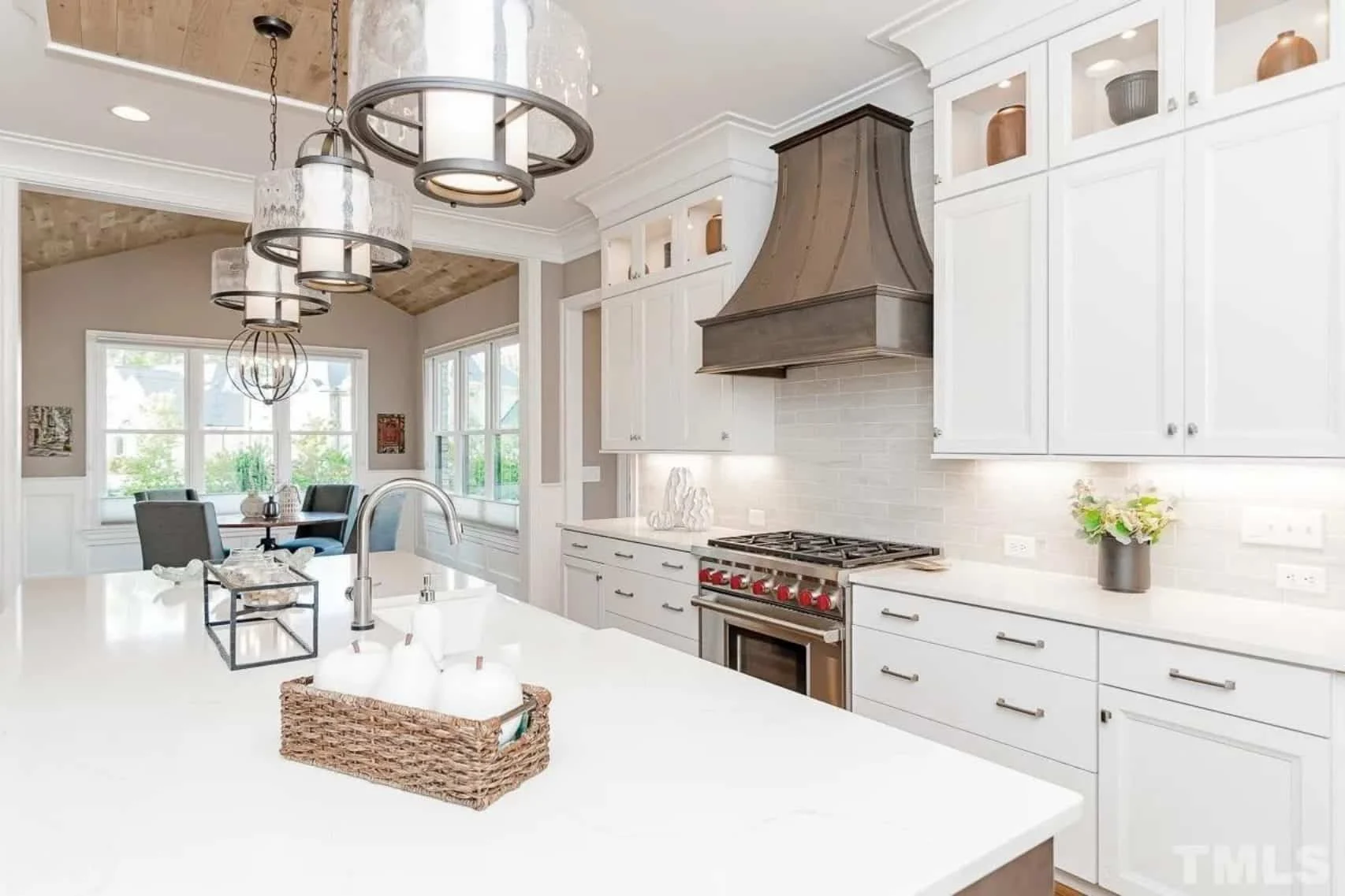 Luxury 5-Bedroom Transitional house Plan with Detailed Blueprint