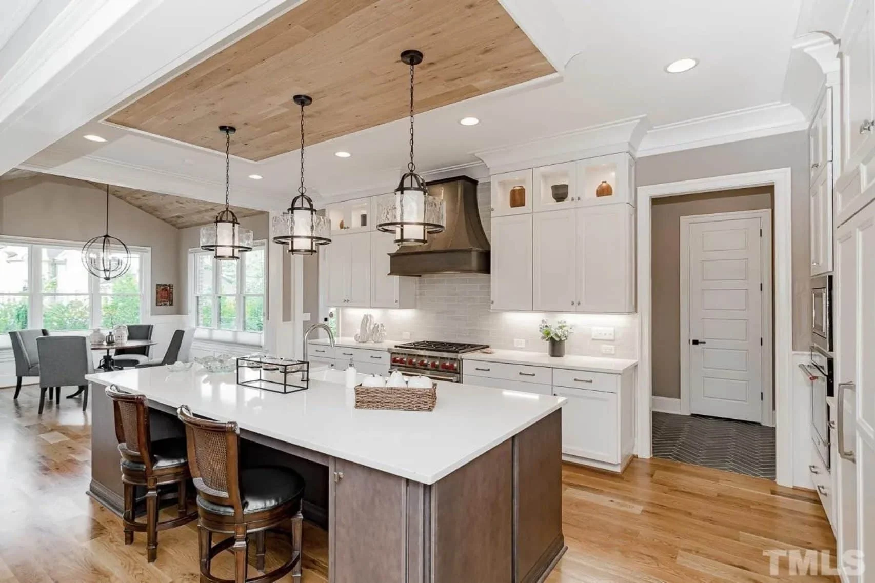 Luxury 5-Bedroom Transitional house Plan with Detailed Blueprint