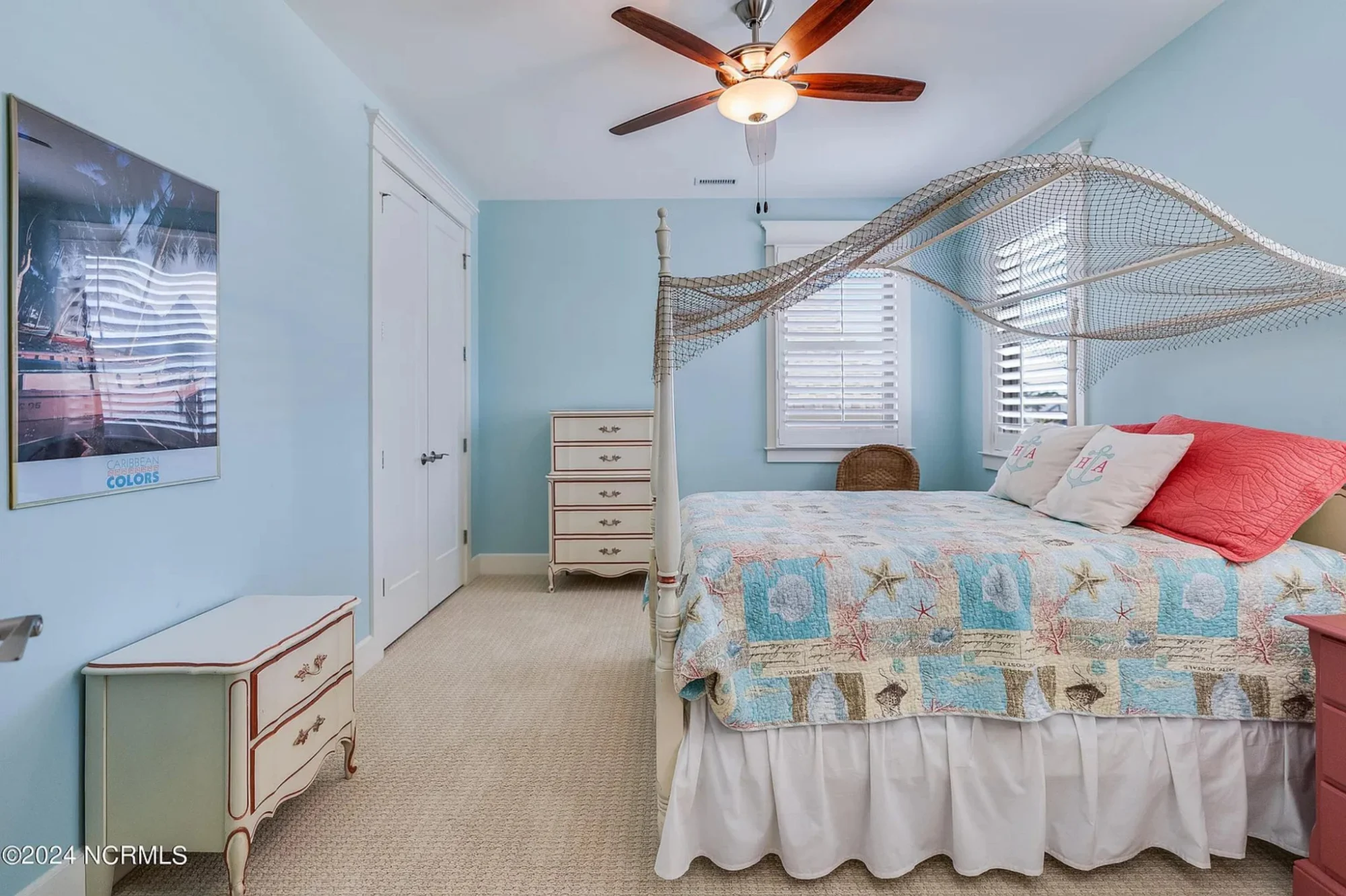 Stunning Coastal house Plan with Modern Features and Blueprint Designs