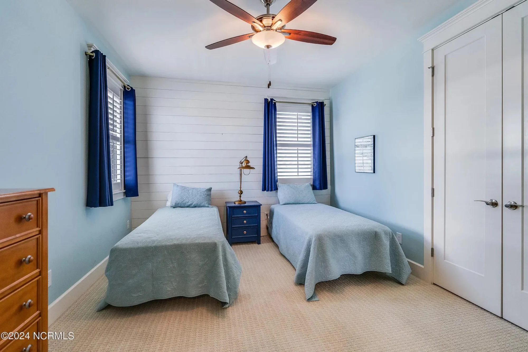 Stunning Coastal house Plan with Modern Features and Blueprint Designs