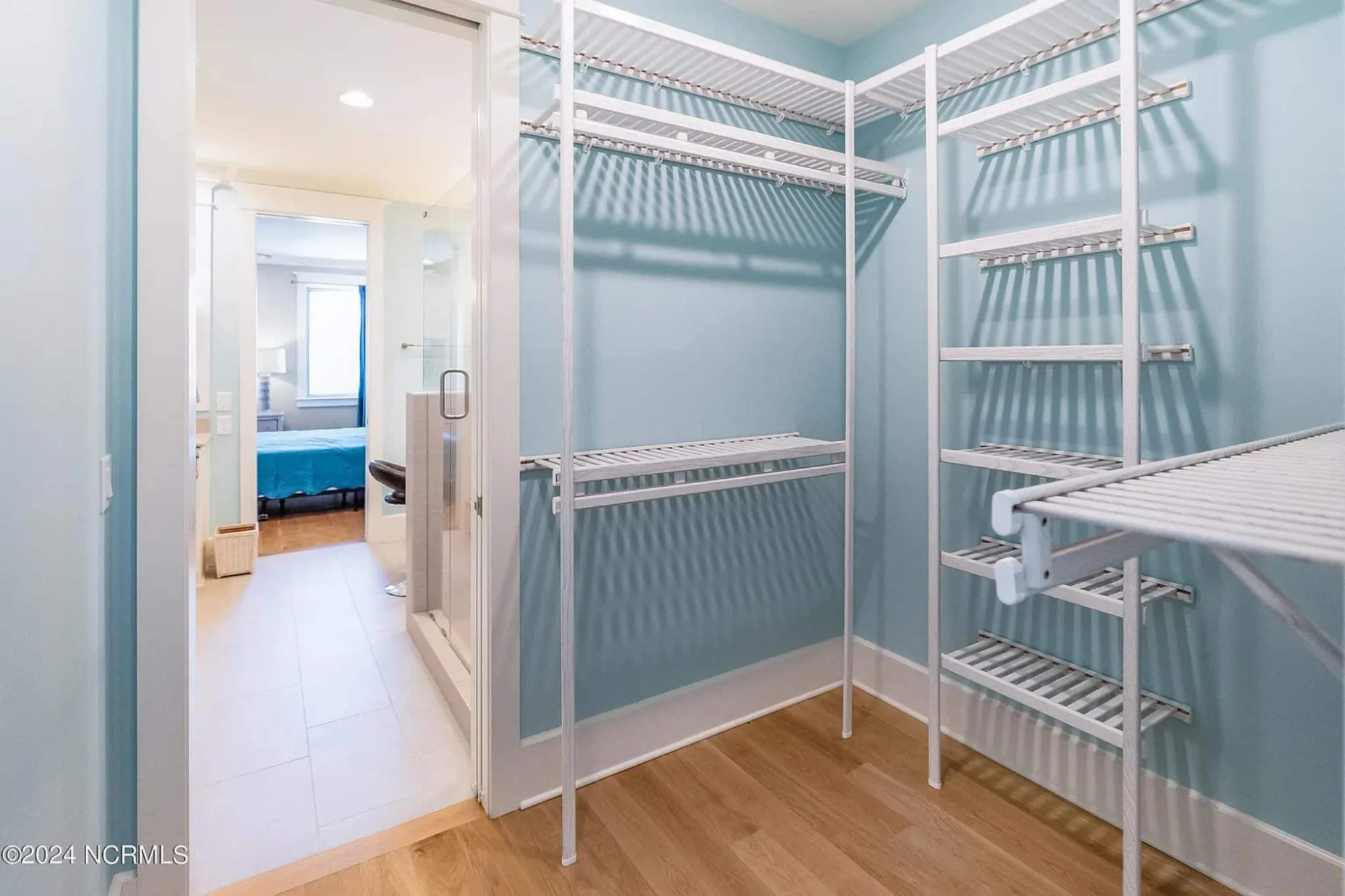 Stunning Coastal house Plan with Modern Features and Blueprint Designs