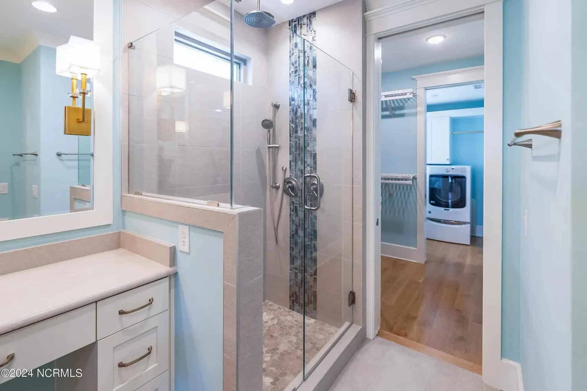 Stunning Coastal house Plan with Modern Features and Blueprint Designs