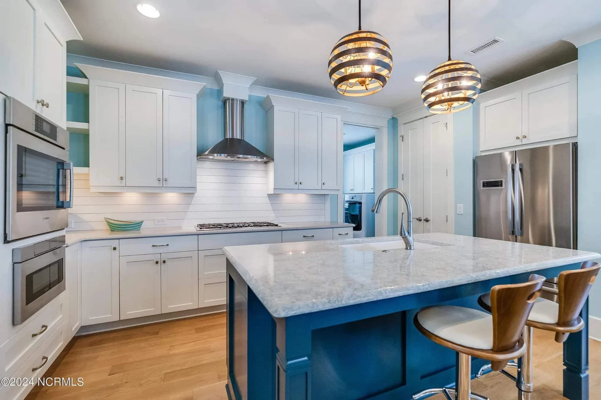 Stunning Coastal house Plan with Modern Features and Blueprint Designs