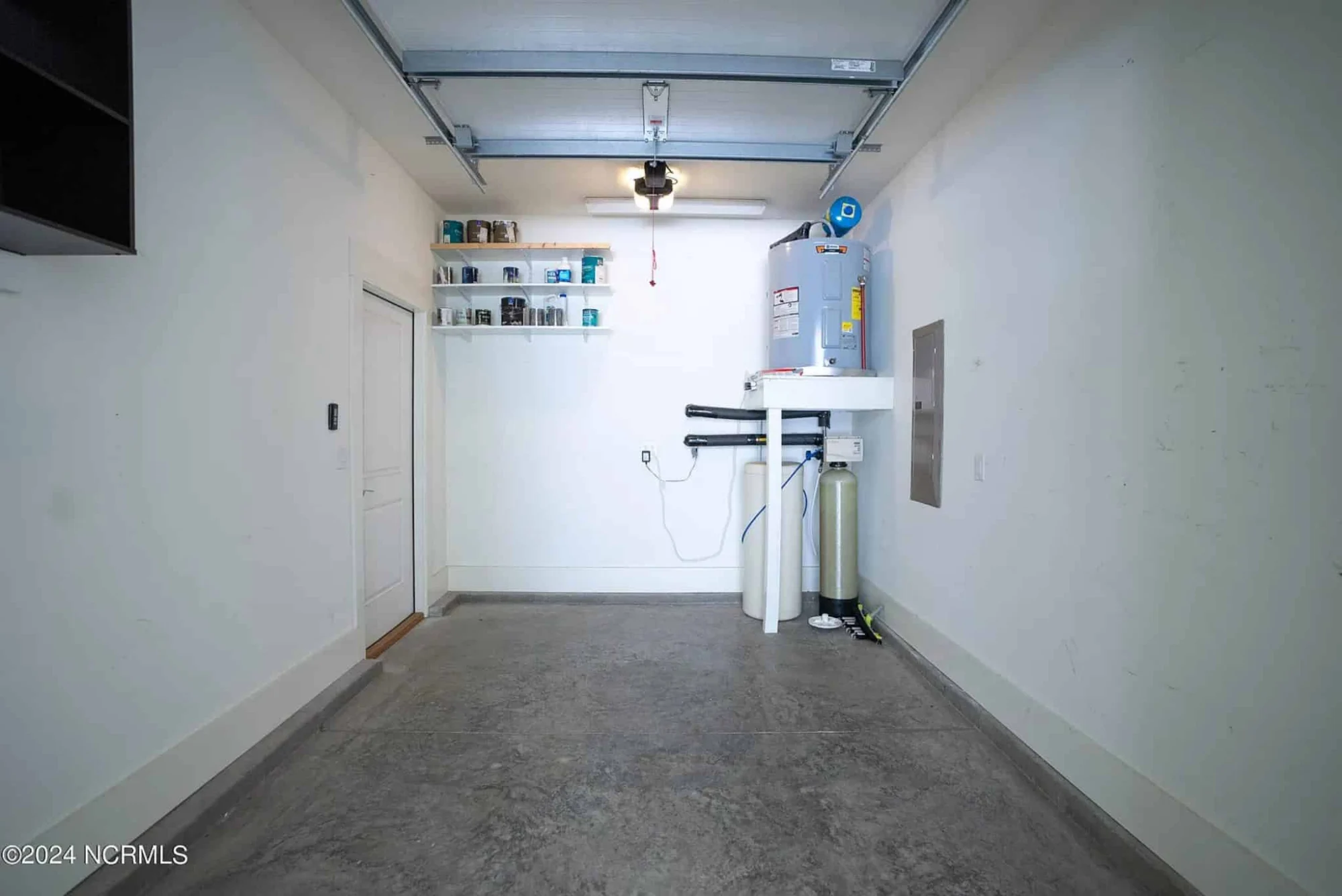 Stunning Coastal house Plan with Modern Features and Blueprint Designs