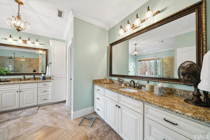 12-2629 HOUSE PLAN - Spacious Craftsman House Plan with 3 Floors and 5 Bedrooms 36 Spacious Craftsman house Plan with 3 Floors and 5 Bedrooms