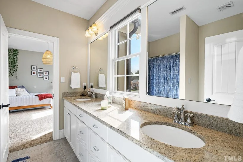 12-2629 HOUSE PLAN - Spacious Craftsman House Plan with 3 Floors and 5 Bedrooms 24 Spacious Craftsman house Plan with 3 Floors and 5 Bedrooms