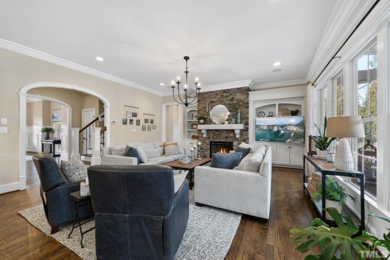 Spacious Craftsman house Plan with 3 Floors and 5 Bedrooms