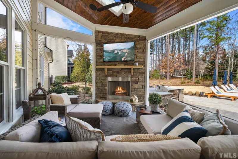 Spacious Craftsman house Plan with 3 Floors and 5 Bedrooms