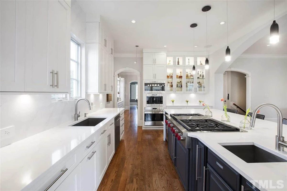 Luxury 3-Story house Plan with 5 Beds, 5.5 Baths & Pool