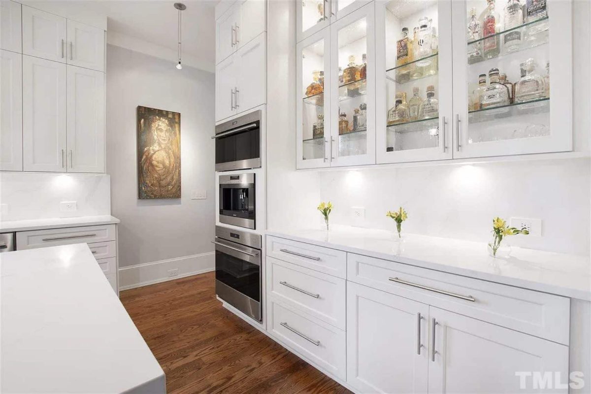 Luxury 3-Story house Plan with 5 Beds, 5.5 Baths & Pool