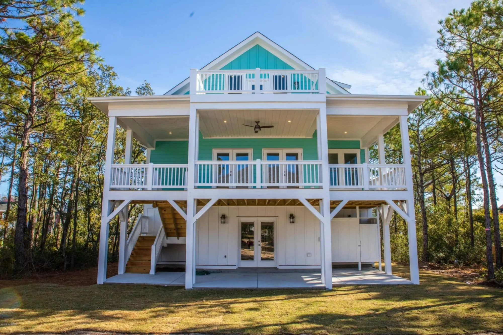 Modern Coastal house Plan with Spacious Layout and Detailed CAD Designs