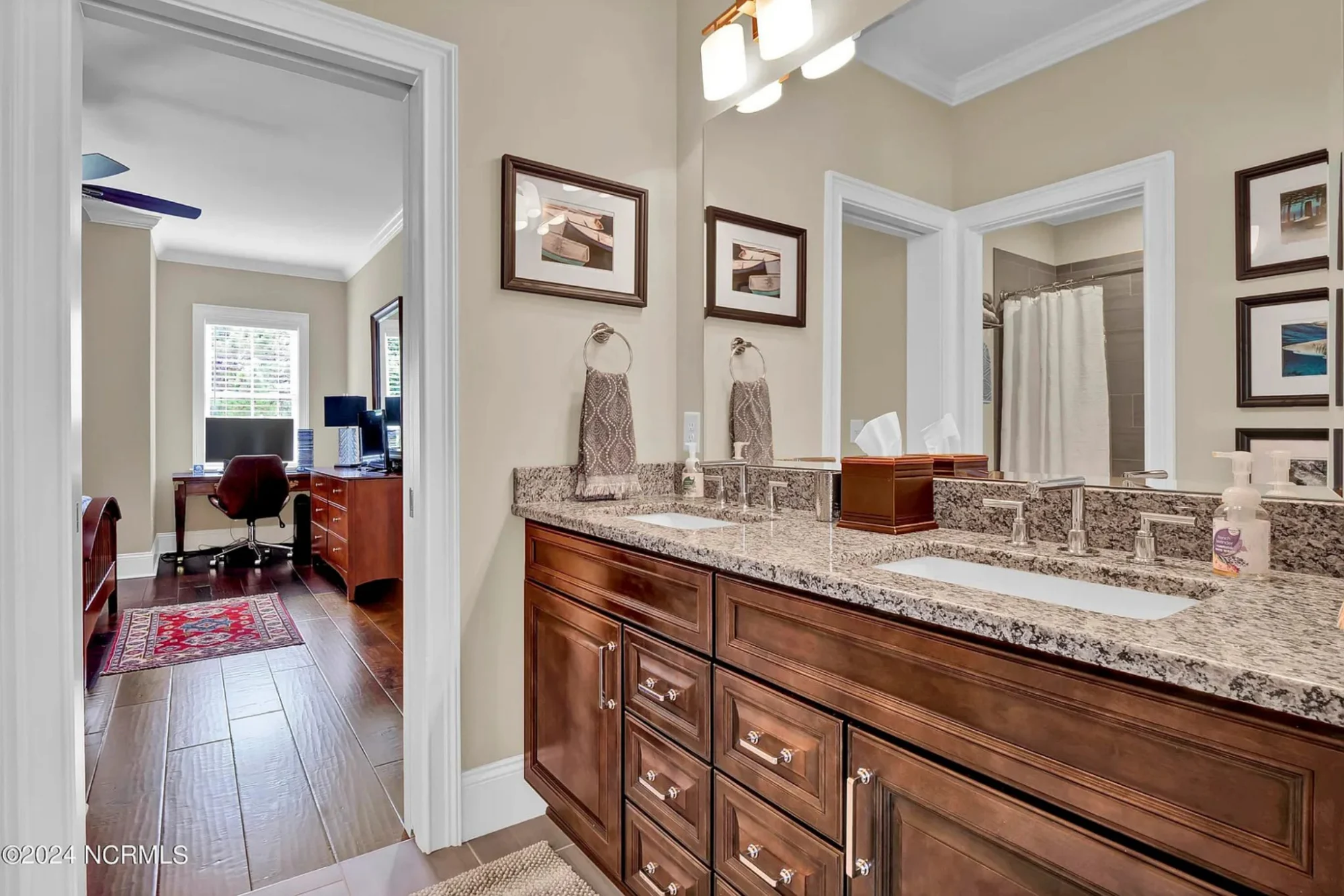 Elegant 5-Bedroom house Floor Plan with 2 Stories and Garage