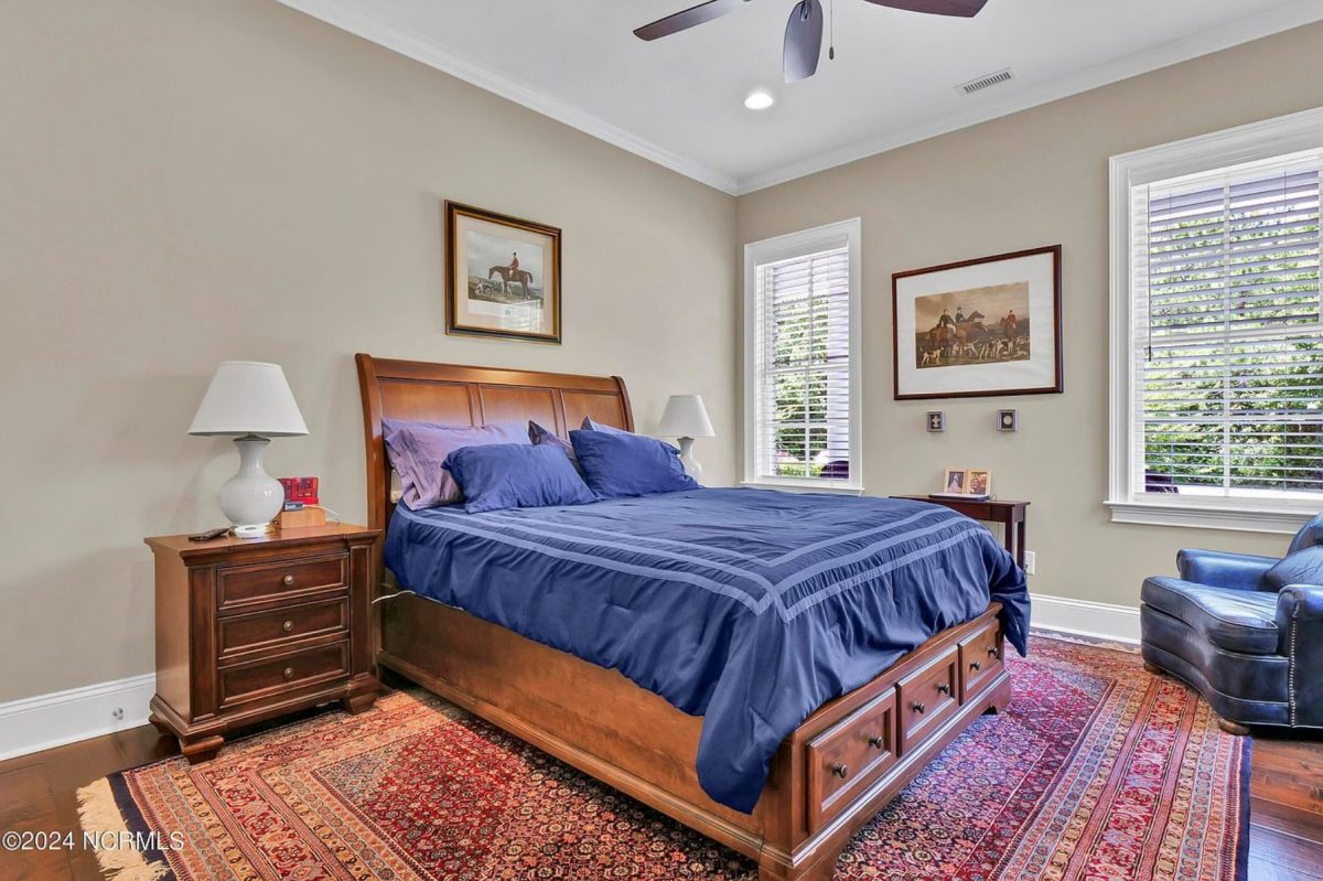 Elegant 5-Bedroom house Floor Plan with 2 Stories and Garage