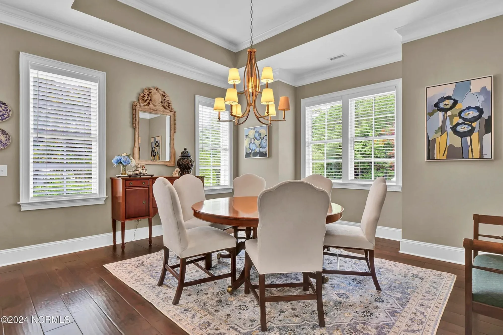 Elegant 5-Bedroom house Floor Plan with 2 Stories and Garage