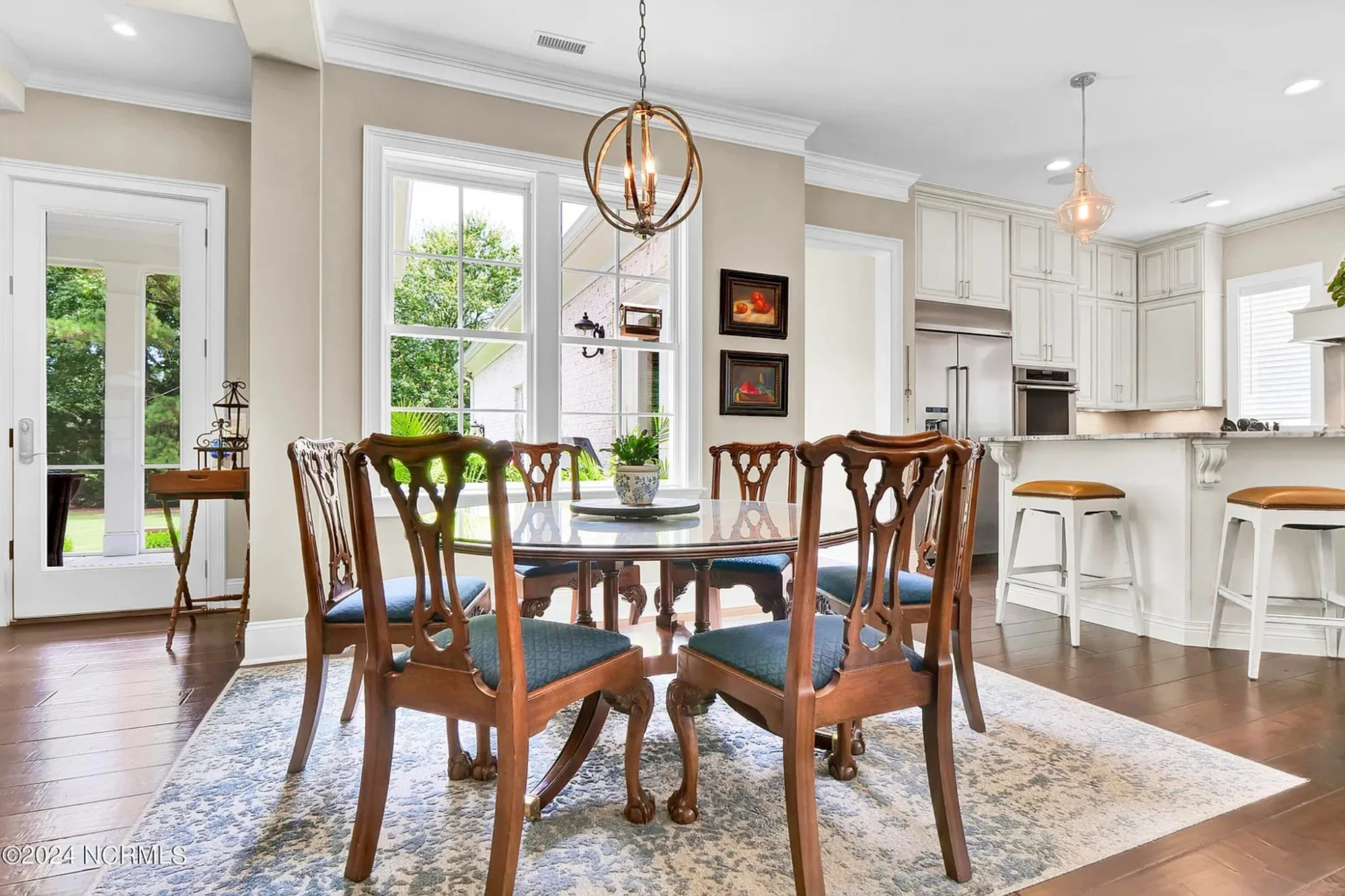 Elegant 5-Bedroom house Floor Plan with 2 Stories and Garage