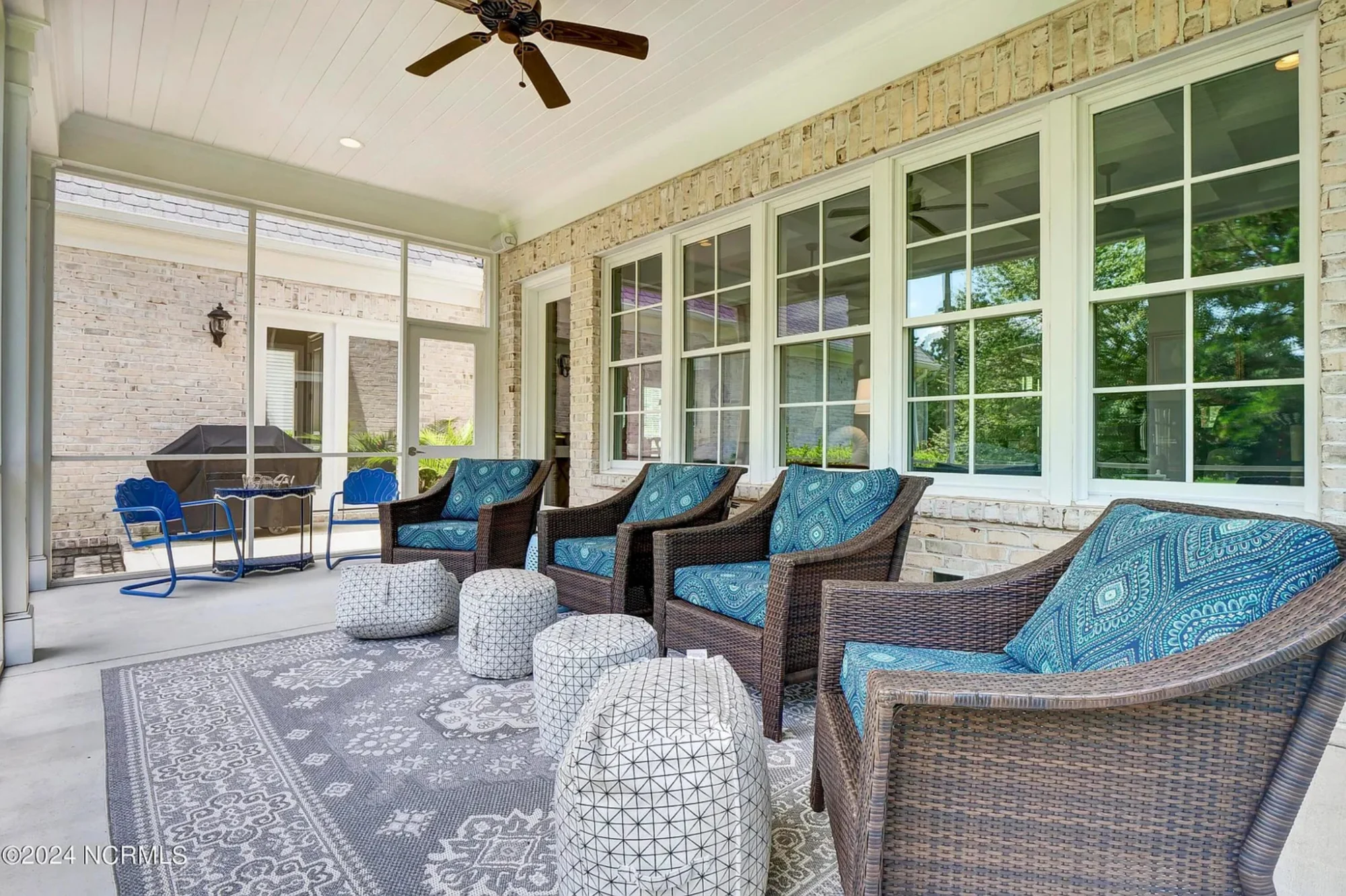 Elegant 5-Bedroom house Floor Plan with 2 Stories and Garage