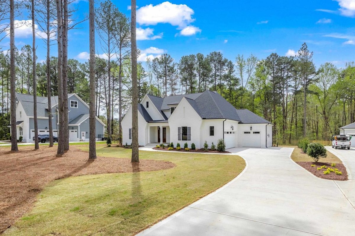 Spacious house Plan with 4 Bedrooms, CAD Designs & Blueprint