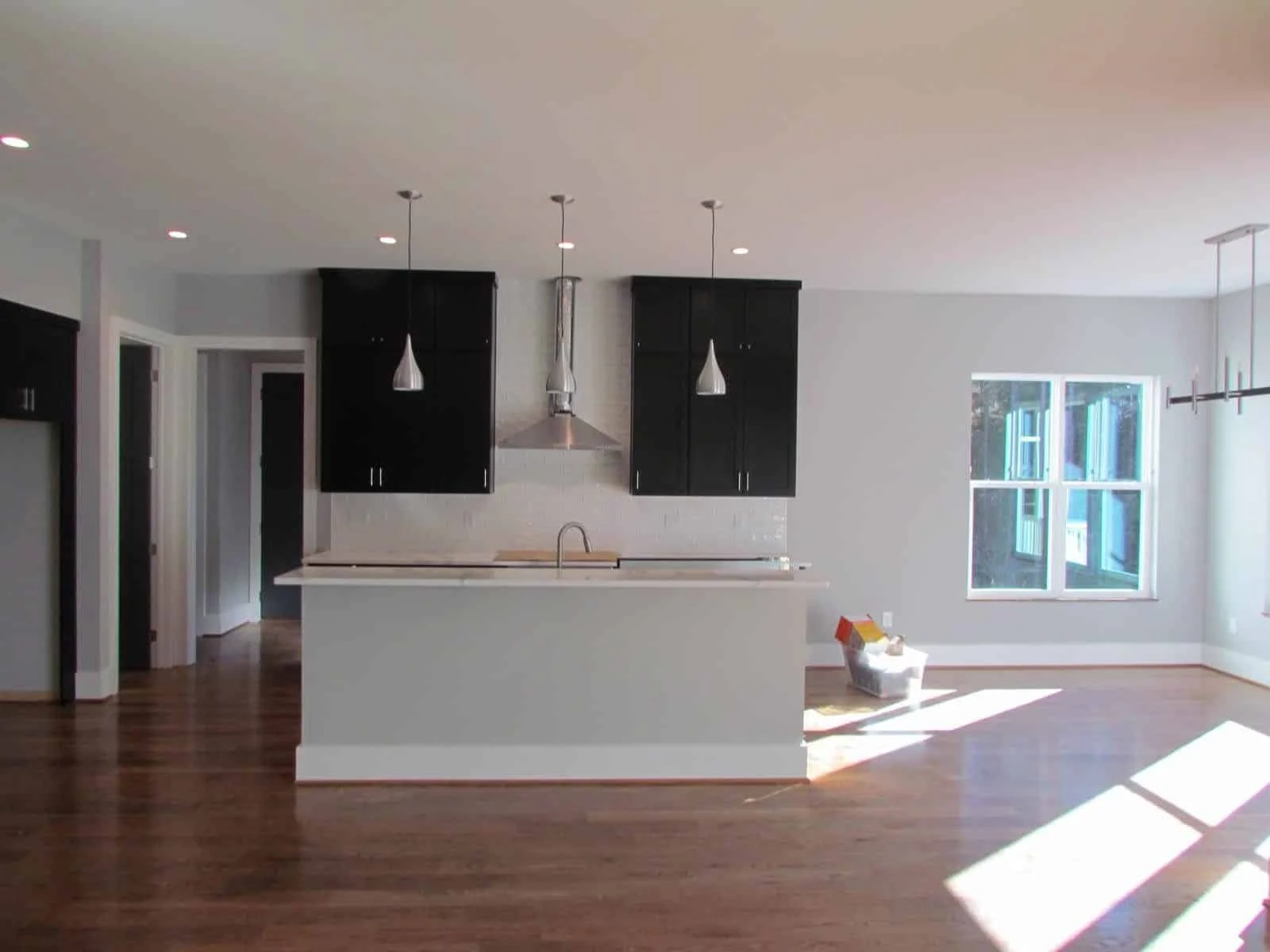 20-2018 HOUSE PLAN - Elegant Craftsman House Plan with Spacious Floor Plan & CAD 15 Elegant Craftsman house Plan with Spacious Floor Plan & CAD