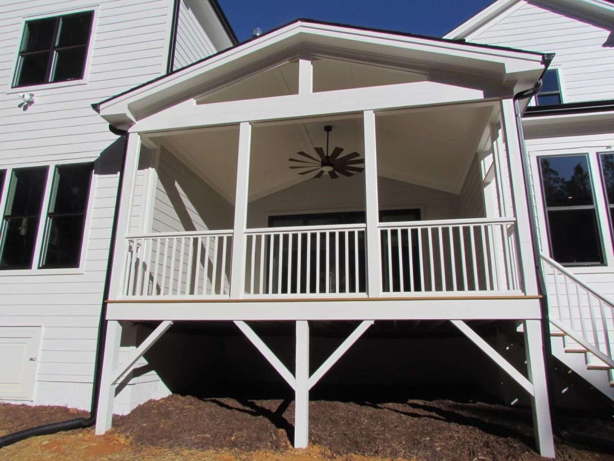 Elegant Craftsman house Plan with Spacious Floor Plan & CAD