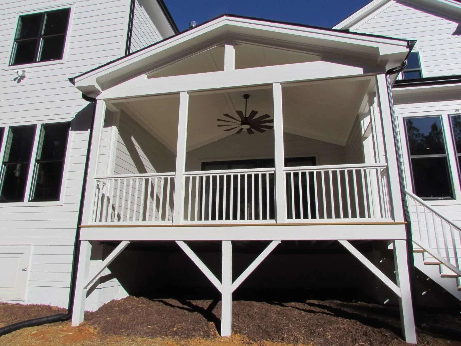 20-2018 HOUSE PLAN - Elegant Craftsman House Plan with Spacious Floor Plan & CAD 4 Elegant Craftsman house Plan with Spacious Floor Plan & CAD