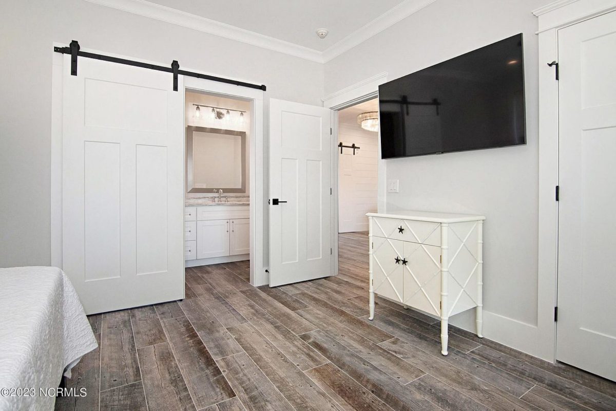 Contemporary Beach house Plan with Blueprint & CAD Designs