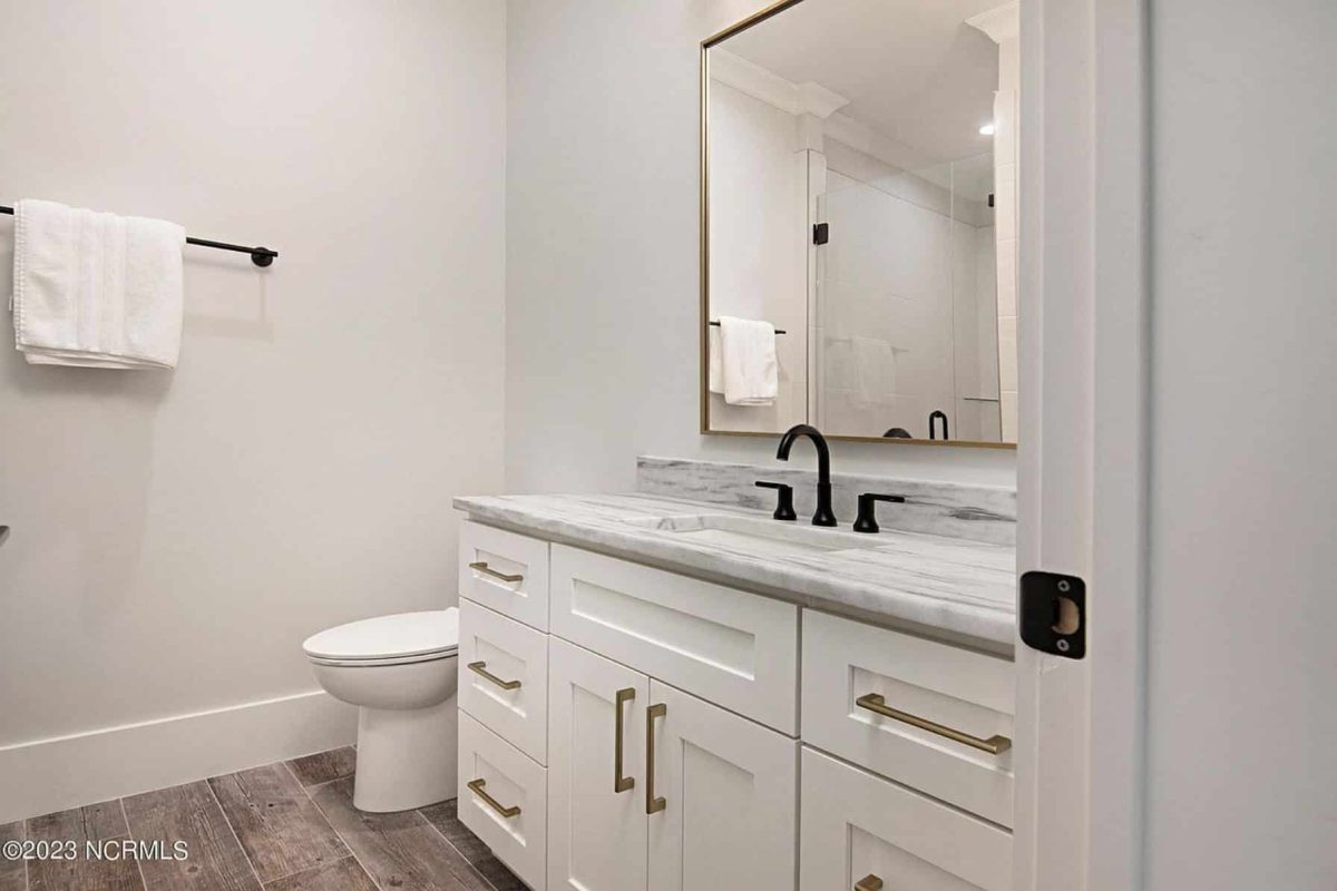 Contemporary Beach house Plan with Blueprint & CAD Designs