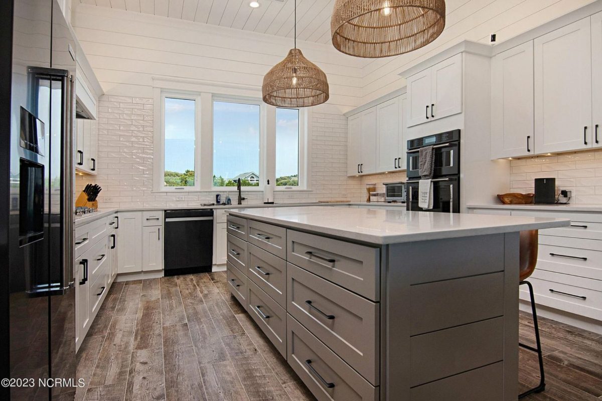 Contemporary Beach house Plan with Blueprint & CAD Designs