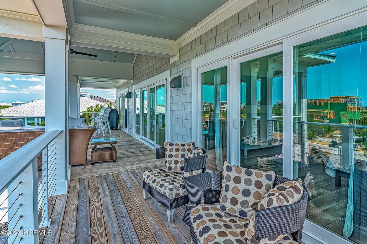 Contemporary Beach house Plan with Blueprint & CAD Designs