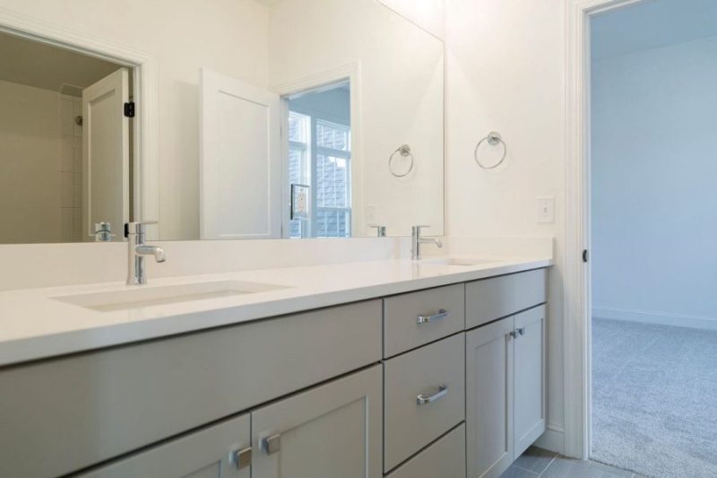 Classic 2-Story house Plan with CAD Floor Designs & Blueprint