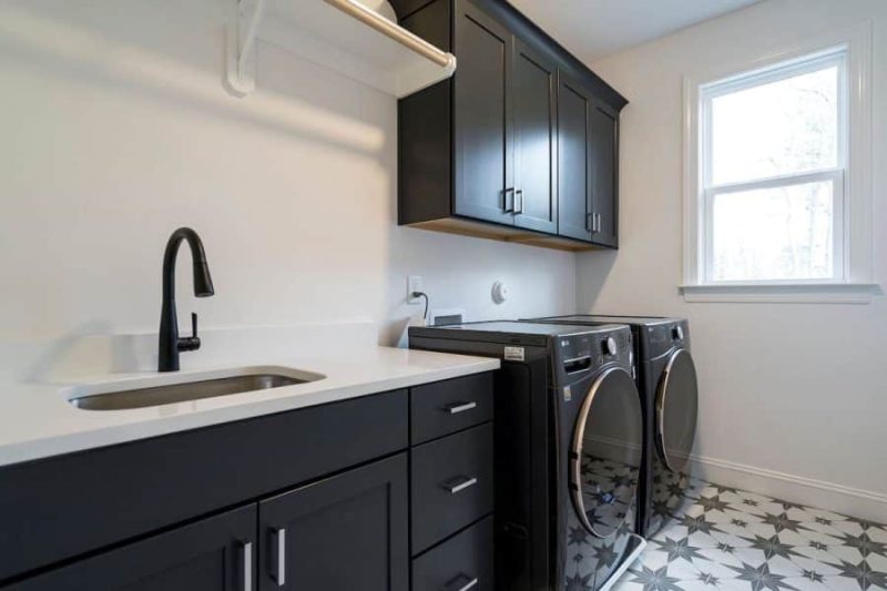 Classic 2-Story house Plan with CAD Floor Designs & Blueprint