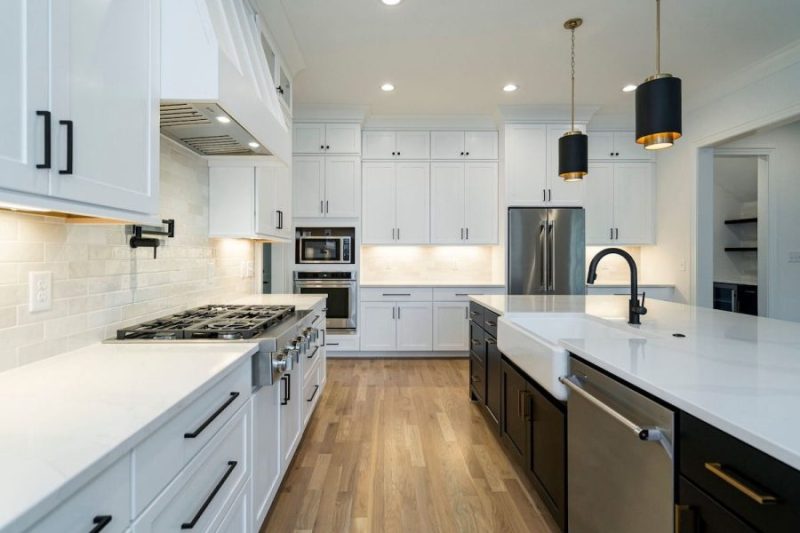 Classic 2-Story house Plan with CAD Floor Designs & Blueprint