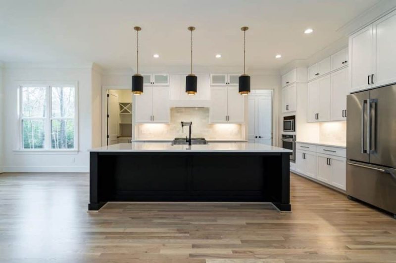 Classic 2-Story house Plan with CAD Floor Designs & Blueprint