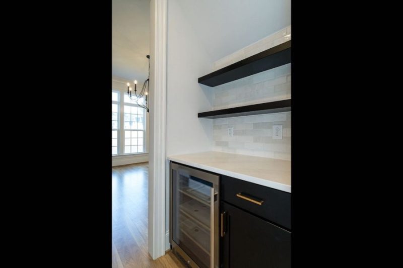 Classic 2-Story house Plan with CAD Floor Designs & Blueprint