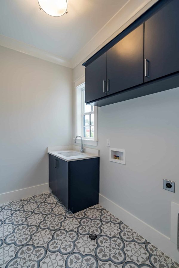 Spacious 4-Bedroom house Plan with Floor Plans and CAD Designs