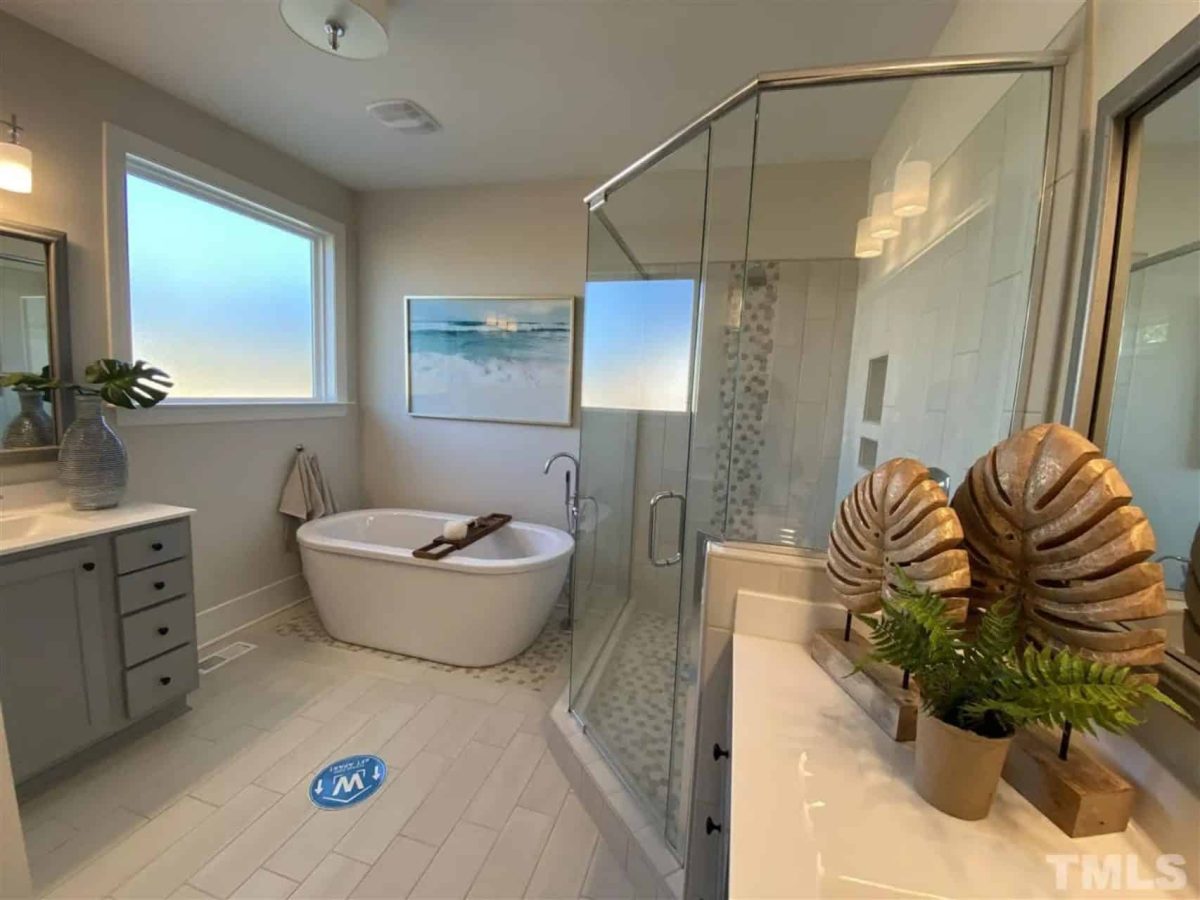 Modern Architectural house Plan with 2 Floors and 4 Beds