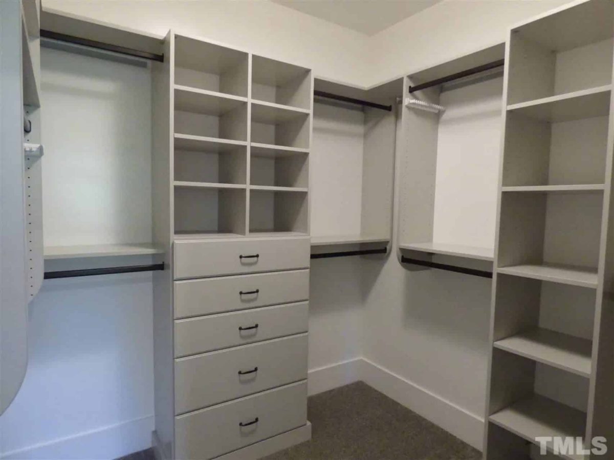 Modern Architectural house Plan with 2 Floors and 4 Beds