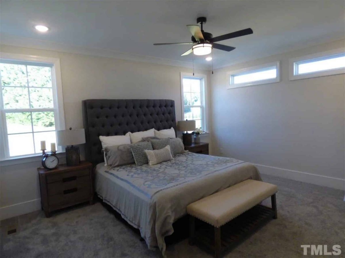 Modern Architectural house Plan with 2 Floors and 4 Beds