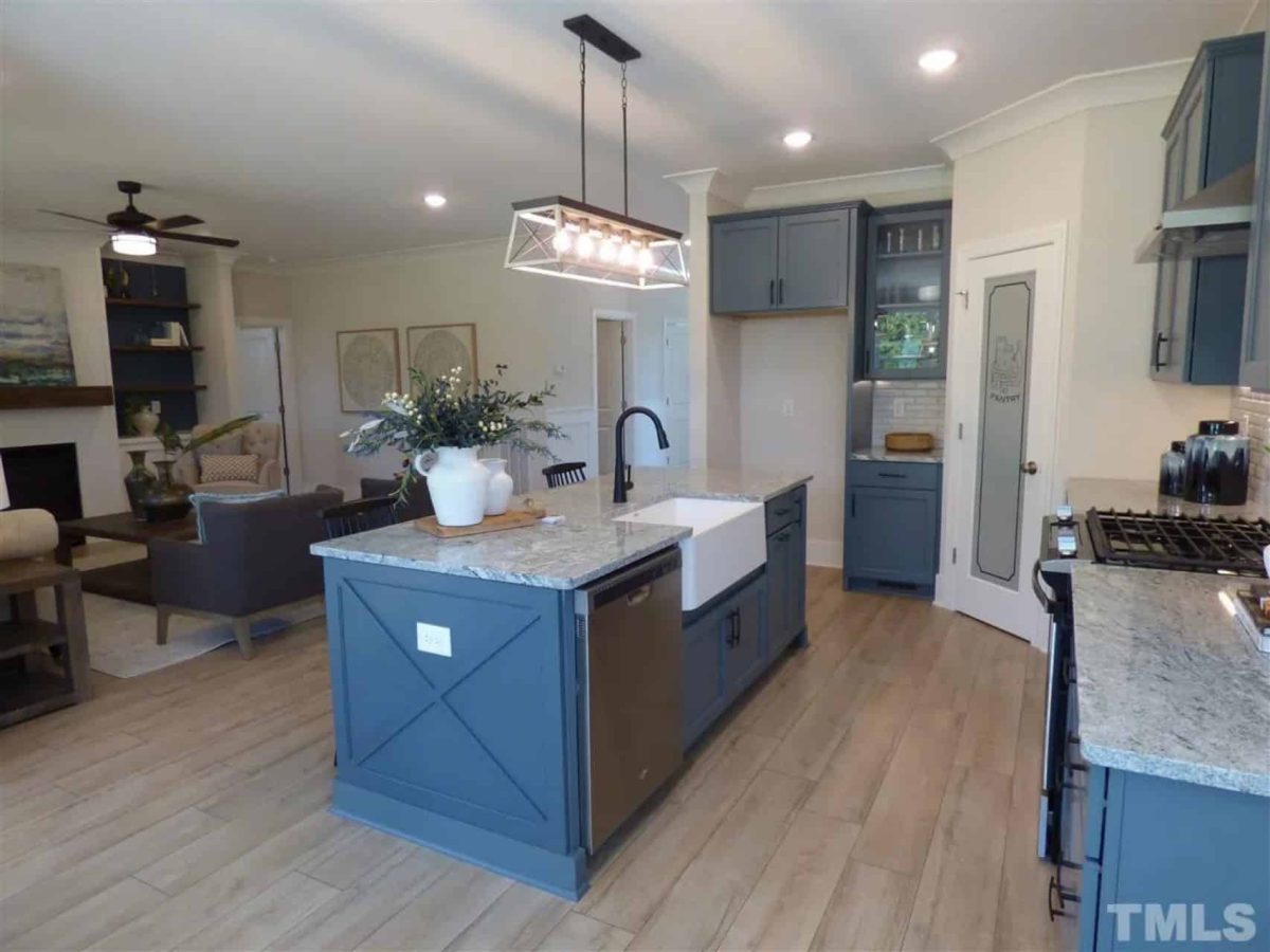 Modern Architectural house Plan with 2 Floors and 4 Beds