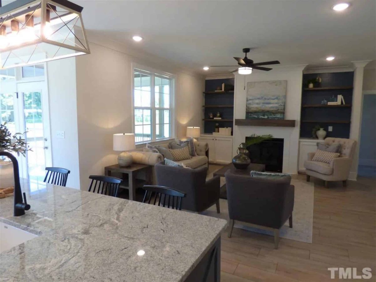 Modern Architectural house Plan with 2 Floors and 4 Beds