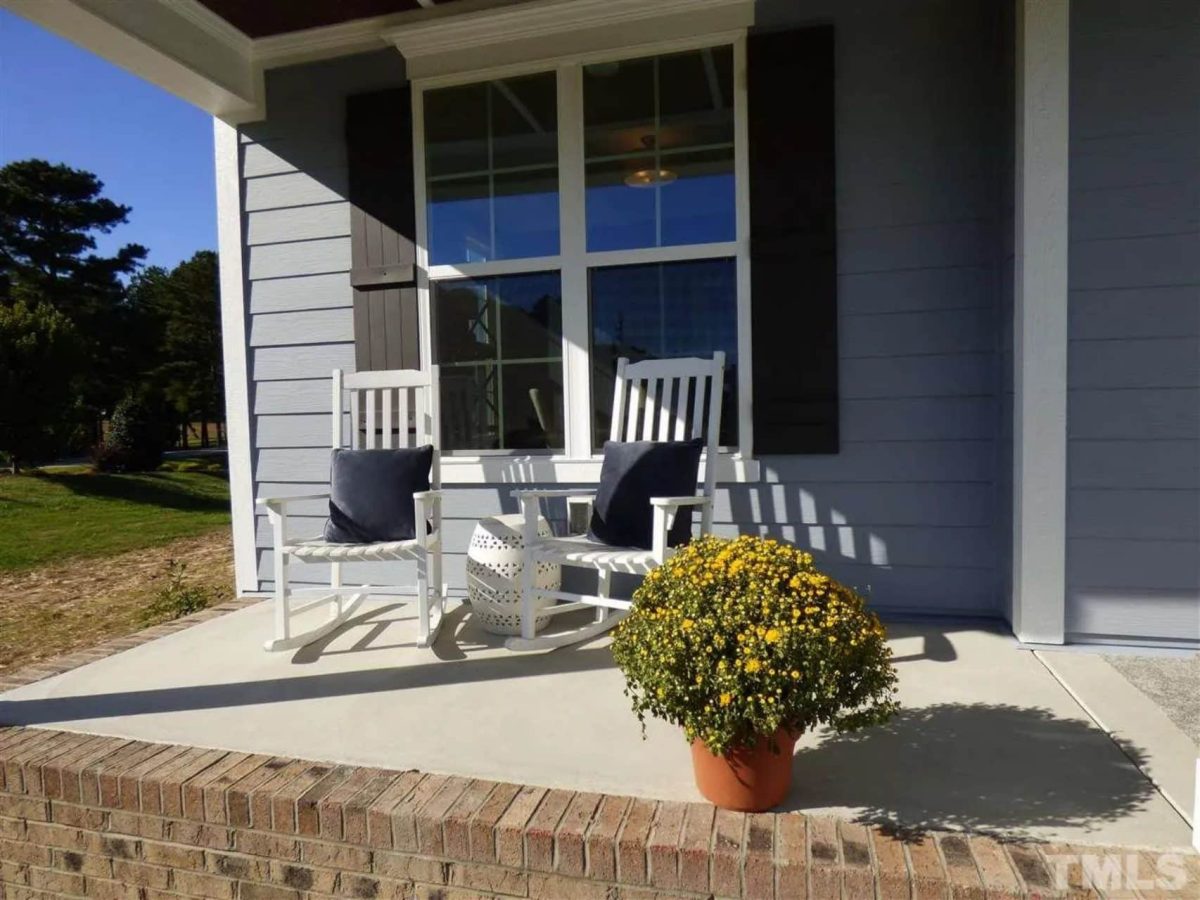 Modern Architectural house Plan with 2 Floors and 4 Beds