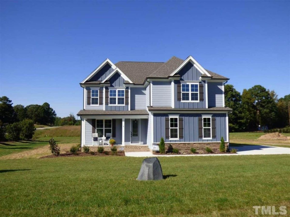 Modern Architectural house Plan with 2 Floors and 4 Beds