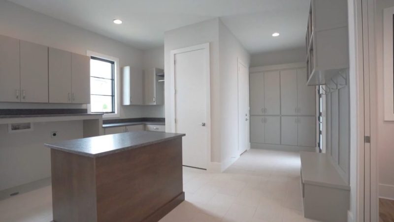 Modern Craftsman house Plan with 2-Story Blueprint Designs