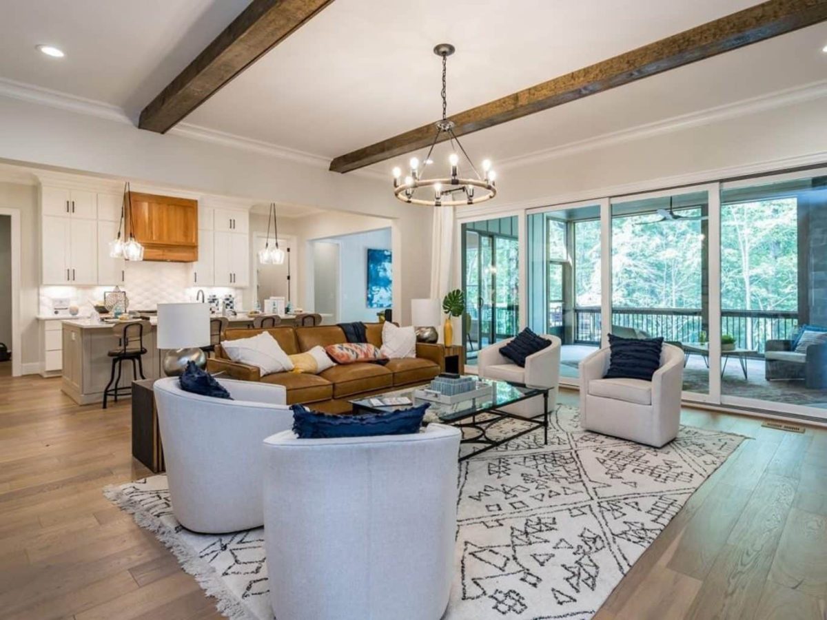 Craftsman house Plan with Spacious Floor Plans and CAD Designs