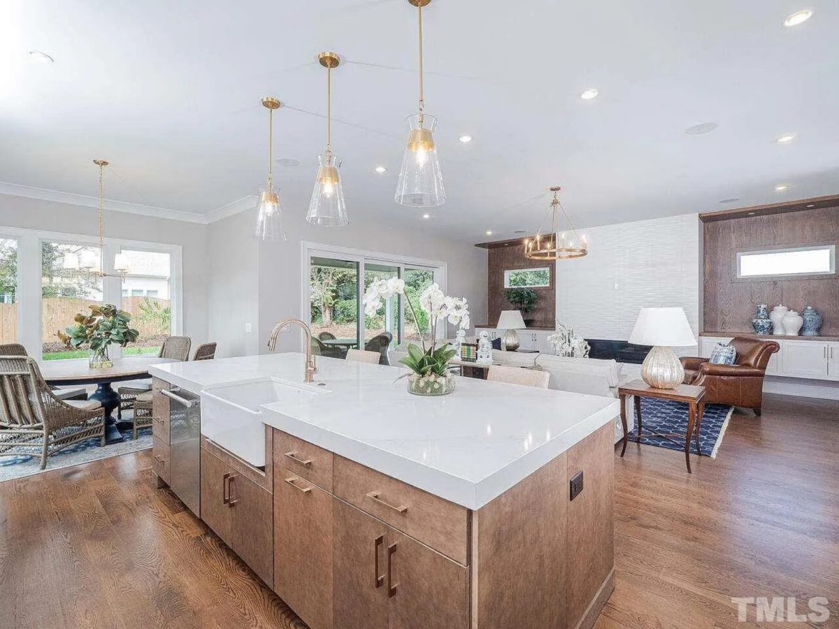 Stunning Modern Craftsman house Plan with CAD Designs