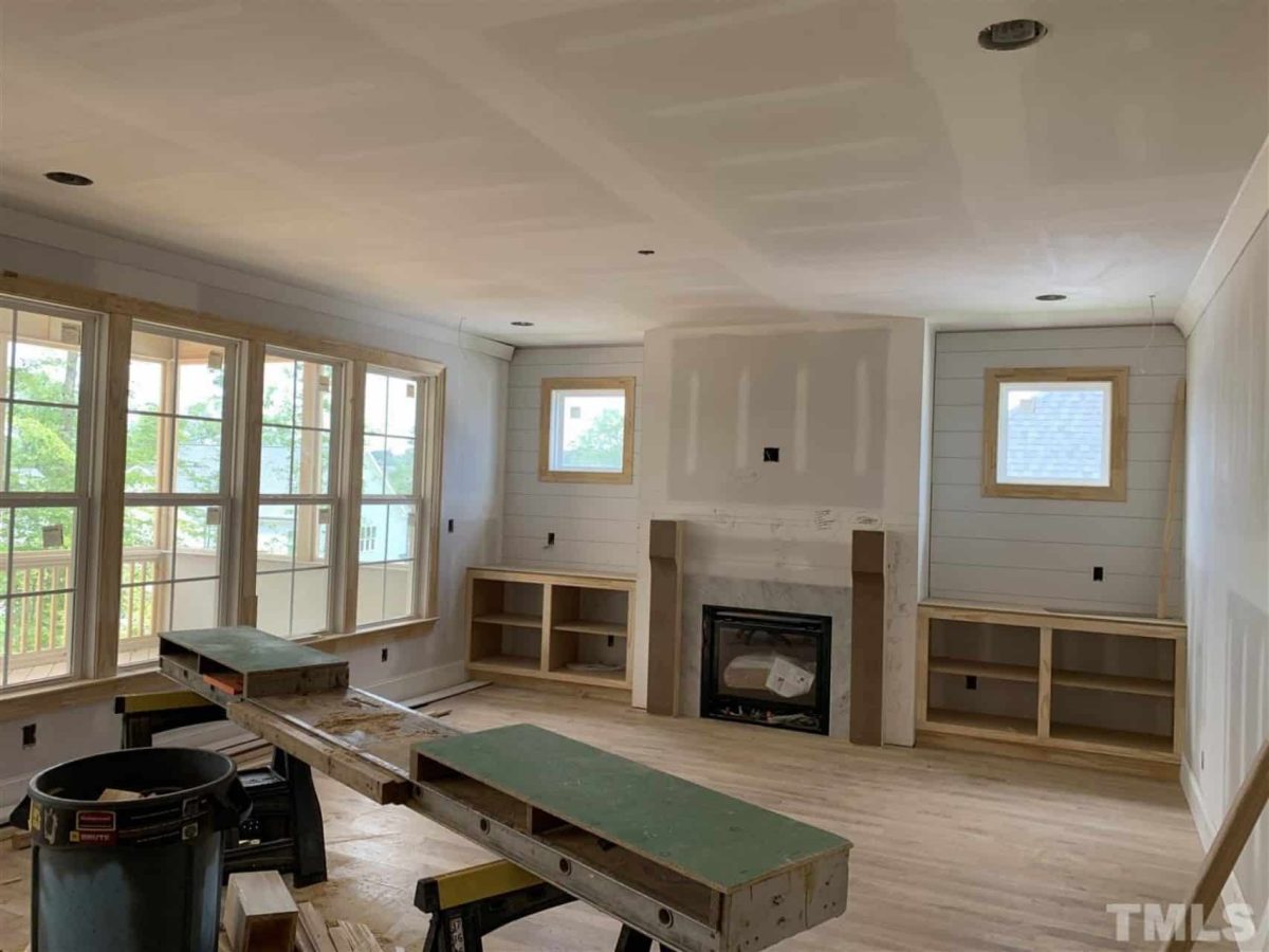 Elegant house Design with Two Floors and Custom Floor Plan