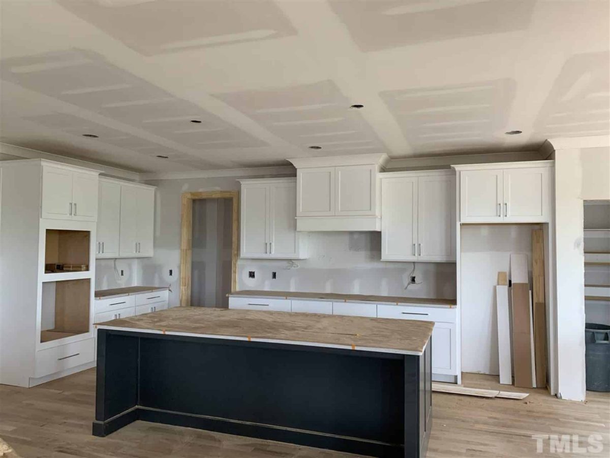 Elegant house Design with Two Floors and Custom Floor Plan