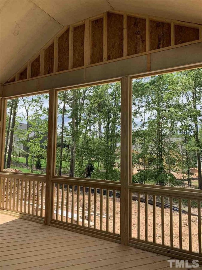 Elegant house Design with Two Floors and Custom Floor Plan